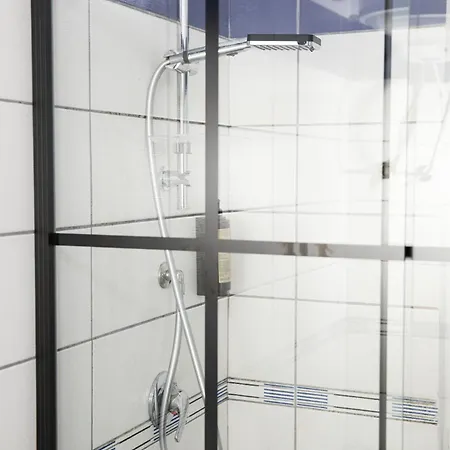 Gjuhadol By Marina Apartment *