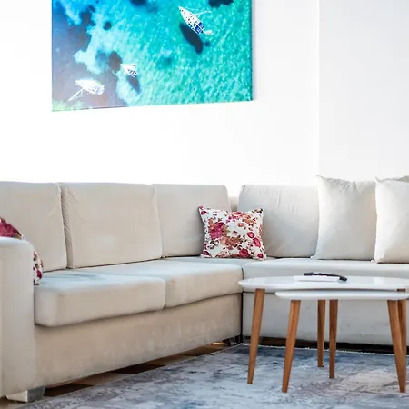 Apartment Gjuhadol By Marina Shkoder