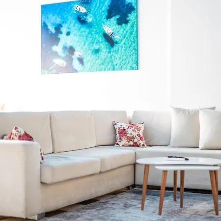 Διαμέρισμα Gjuhadol By Marina